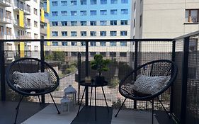 Modern Apartment Near To The Chopin'S Airport Cybernetyki 2A